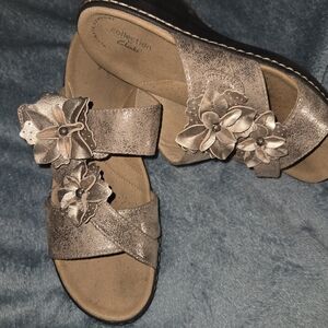 Clarks Women's Sandals - Metallic Gold with Floral Accents